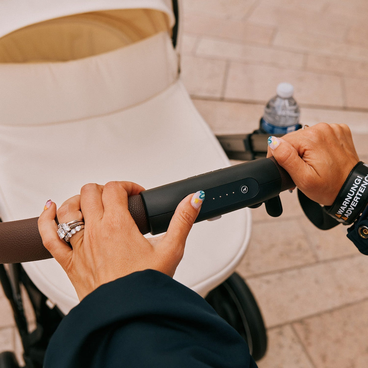 What Is an e-Pram? Meet the CYBEX e-Gazelle S