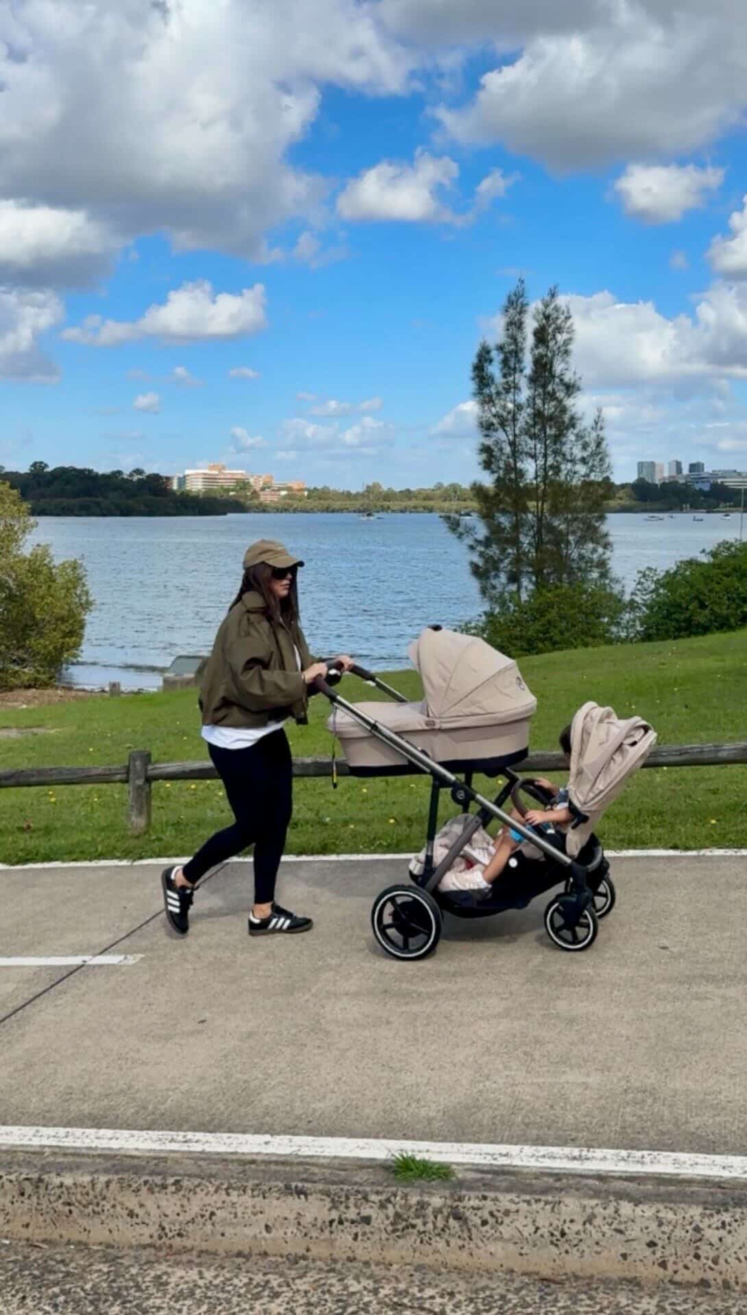 Two Kids, One Pram, Zero Stress: The CYBEX e-Gazelle S! - Partners in Prime