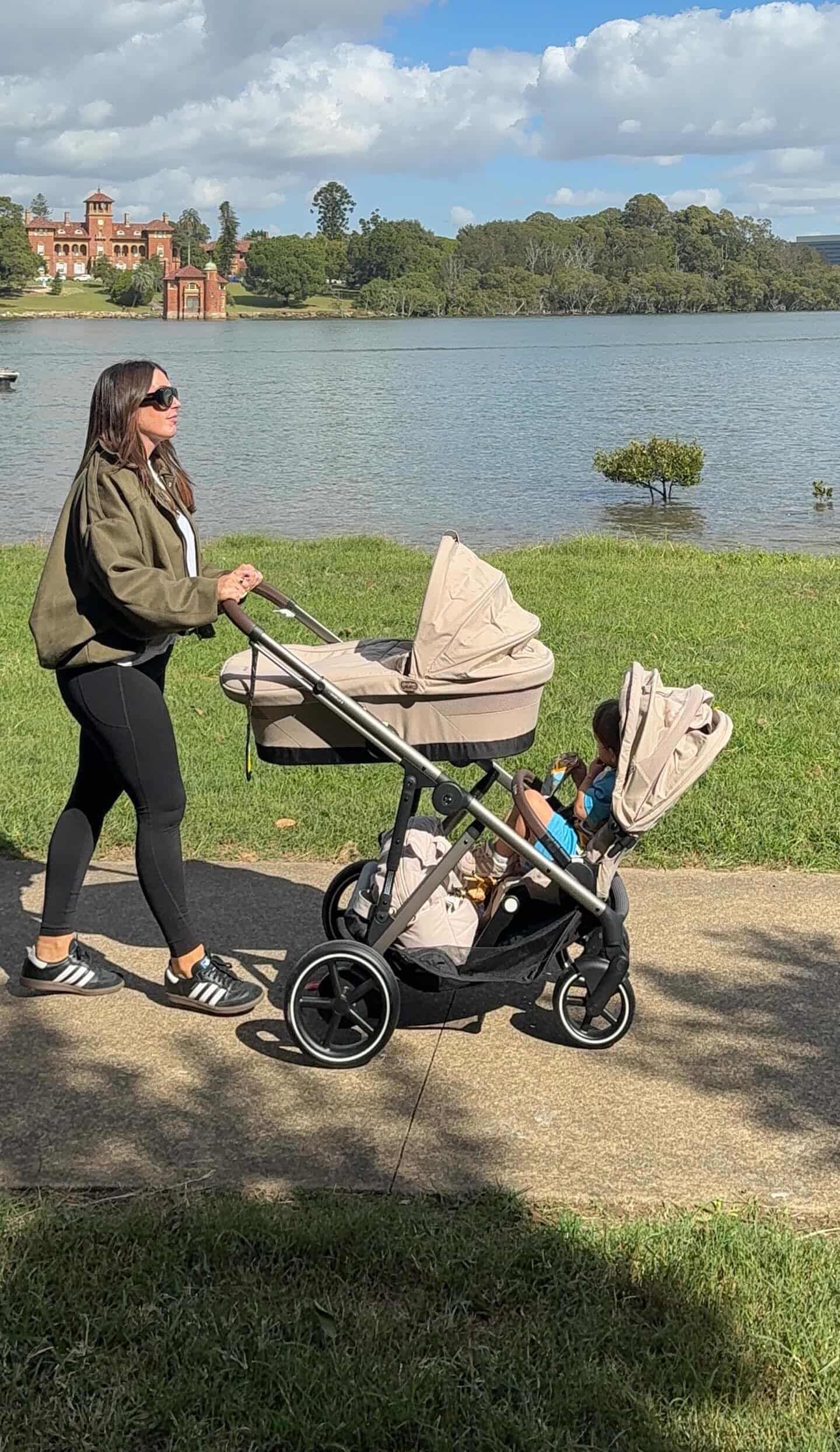 Two Kids, One Pram, Zero Stress: The CYBEX e-Gazelle S!